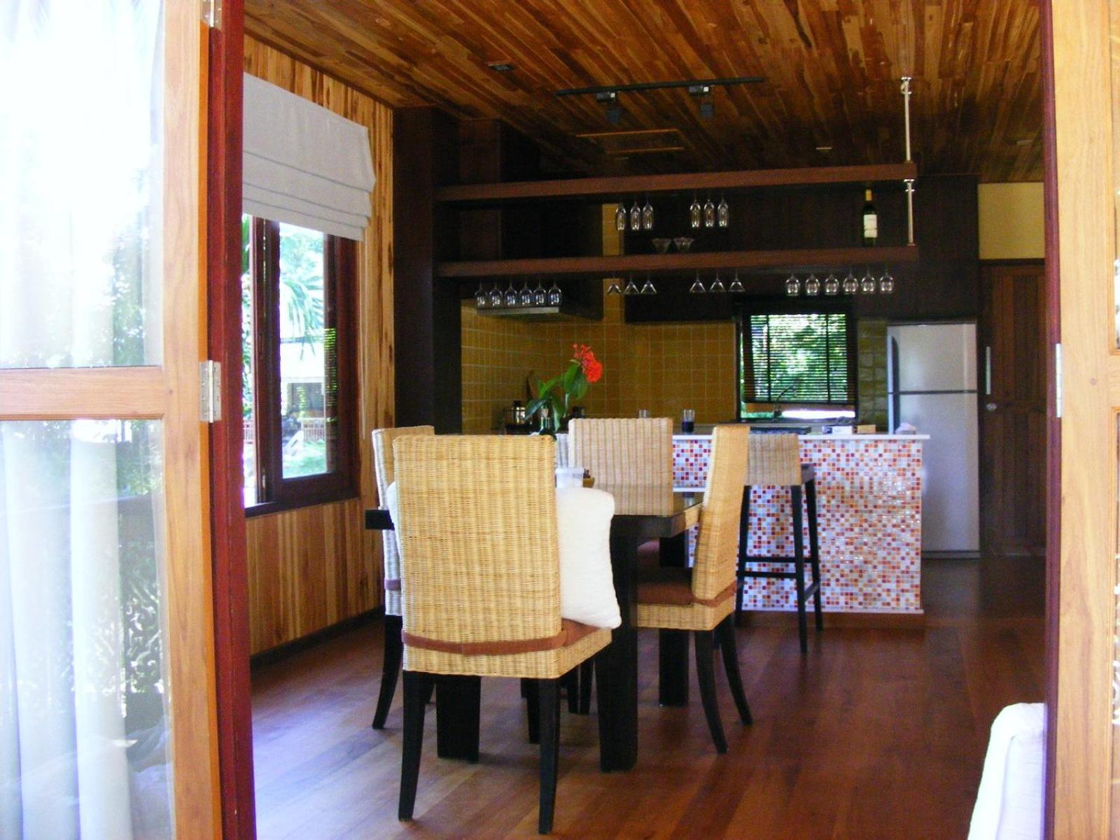 Baan Banyan Villa, Wood House Short Walk To Mae Nam Beach Bagian luar foto