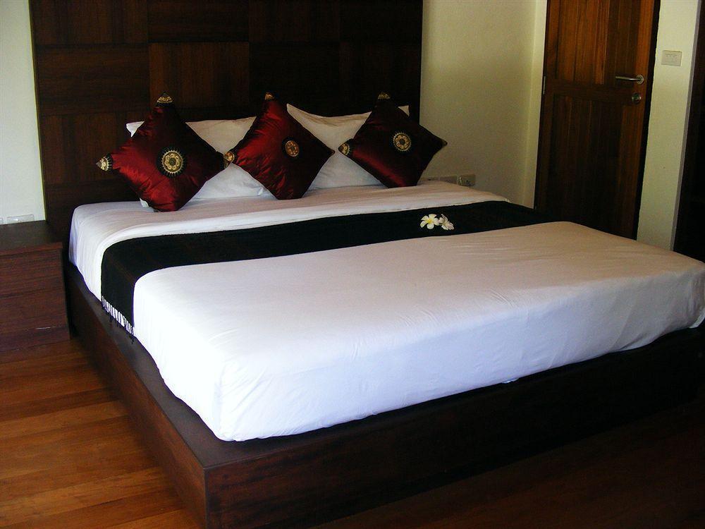 Baan Banyan Villa, Wood House Short Walk To Mae Nam Beach Bagian luar foto
